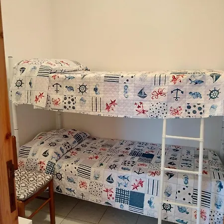 Domus Deledda 'conchiglia' Apartment *